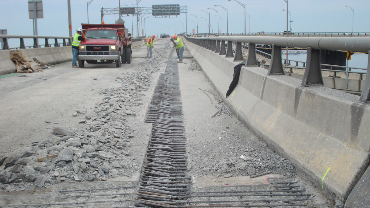 Cross Bay Bridge Closure Pours Reconstruction